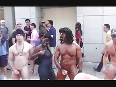 Asombrosa chica negra follando con un blanco talentoso