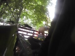 Una bimbo pervertida es follada mientras recibe un masaje