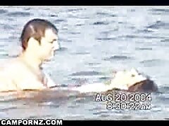 Adorable jovencita Eva follada en una escena de cornudo caliente