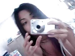 Rubia amateur llamada Chiara está lista para divertirse con squirting