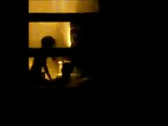 Hottie asiática está dando una buena mamada con facial desordenado